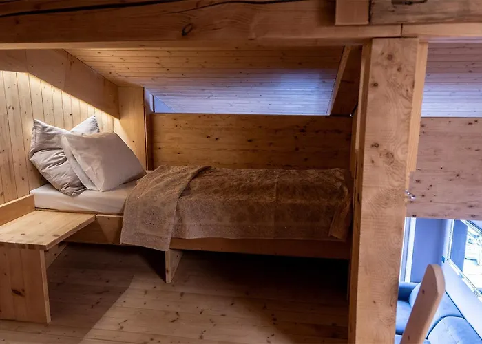 Atelier Luxurioeses Mit Alpinem Charme アパート