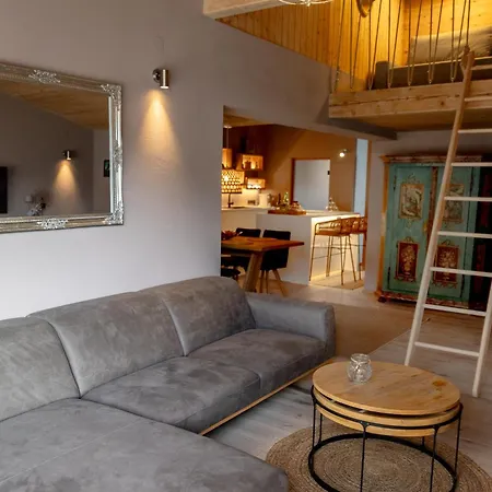 Atelier Luxurioeses Mit Alpinem Charme Apartmán *